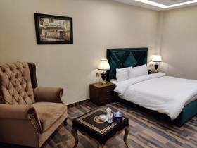 Royal Mansion Hotel
