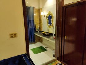 Royal Mansion Hotel