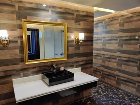 Royal Mansion Hotel