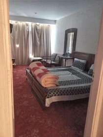 Breeze Hotel