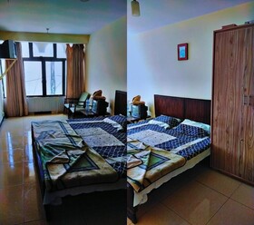 Breeze Hotel