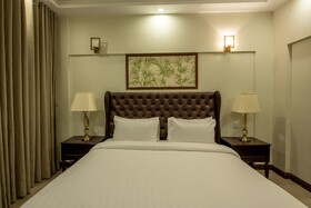 Cecil by Pearl Continental
