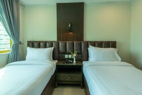 Cecil by Pearl Continental