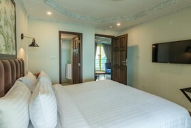 Cecil by Pearl Continental