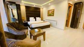 Faletti's Grand Murree