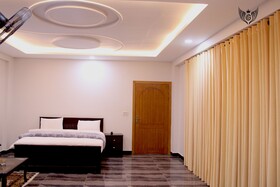 Grand Taj Hotel