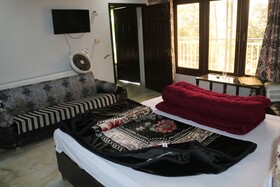 Hotel Dynasty Murree