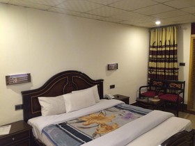 Hotel Move-N-Pick