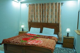 Hotel Snow Land Murree
