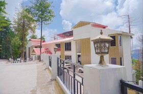Kashmiri Lodges