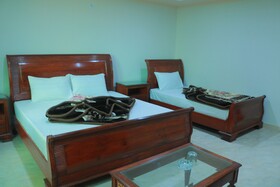 Lords Hotel