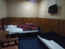 New Shabistan Hotel