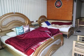 Taj Mahal Hotel Murree