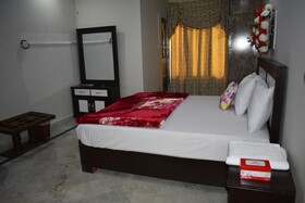 Neelum Guest House