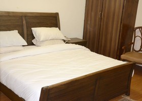 Hotel DeManchi