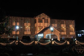 Hotel DeManchi