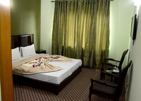 Hotel DeManchi