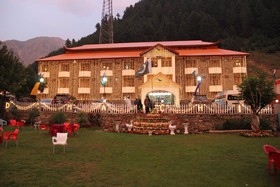 Hotel DeManchi
