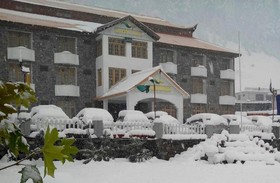 Hotel DeManchi