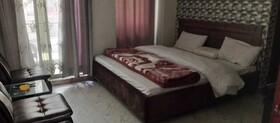 Hotel Silver Oaks