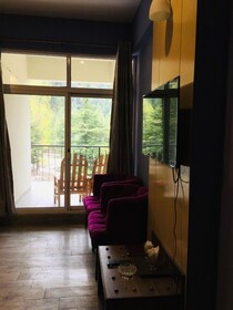 Snow Crest Lodges
