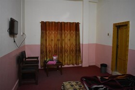 Royal Palace Hotel