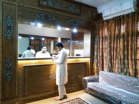 Shahi Palace Guest House
