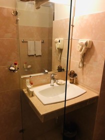 Avari Xpress, Islamabad