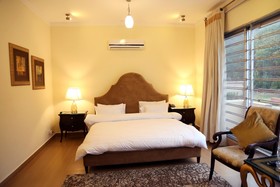 Butterfly Guest House Phase 7 Bahria Town