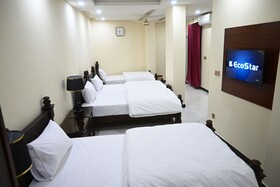 Hotel 99