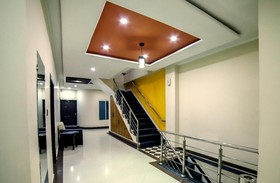 Midtown Hotel