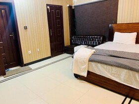 Moon Light Guest House