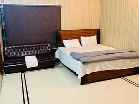 Moon Light Guest House