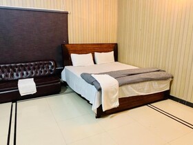Moon Light Guest House