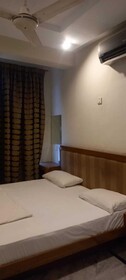 Pine View Hotel