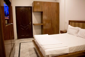 Pine View Hotel