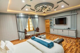 Dirleh Hotel