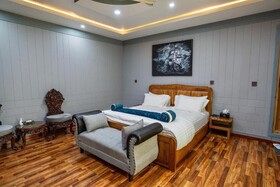 Dirleh Hotel
