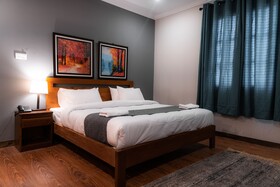 Dynasty Hotel
