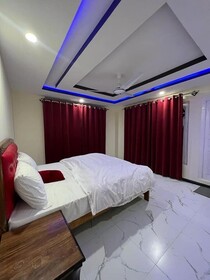 Elli's Luxus Hotel & Restaurant