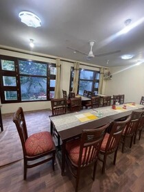 Hotel Golden Eyes & Restaurant