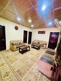 Hotel Golden Eyes & Restaurant