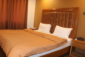 Hotel Luxy