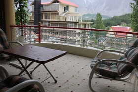 Kachura Inn Hotel
