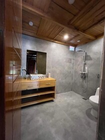 Maple Resorts