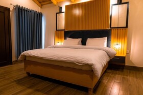 Maple Resorts