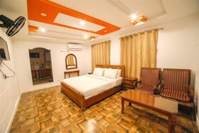 Roomph Premium Al Noor Airport Road