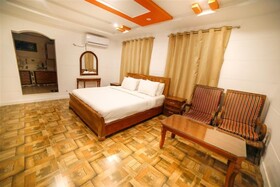 Roomph Premium Al Noor Airport Road