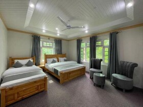 Skardu Saraye Hotel & Resort