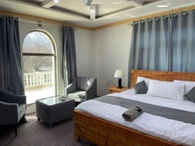 Skardu Saraye Hotel & Resort